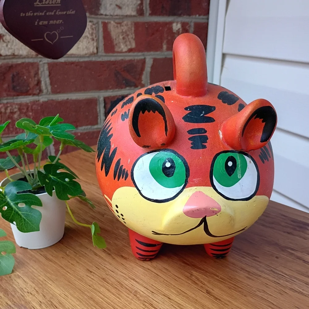 YUCATAN POTTERY HAND PAINTED CERAMIC GARFIELD PIGGY BANK